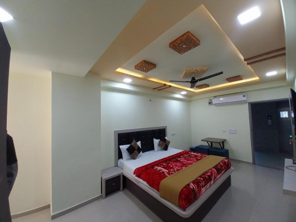Hotel Ggc Inn Ahmedabad Luaran gambar